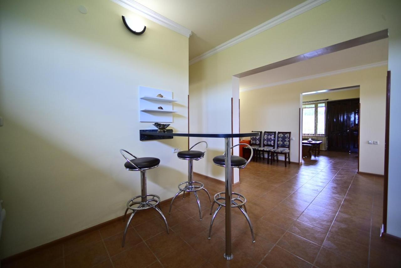 Sevan Tarsus Guesthouse Tsovazard Zewnętrze zdjęcie